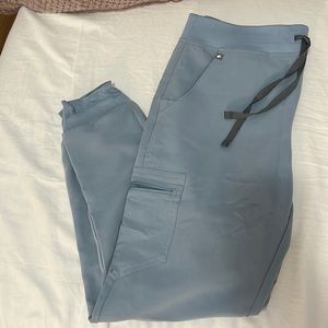 FIGS women’s Zamora jogger scrub pants in size medium DUSTY BLUE